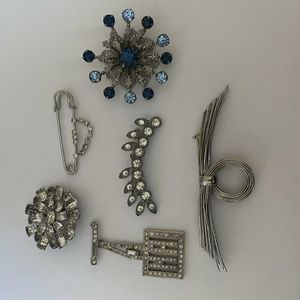 Vintage lot of 6 Brooches/Pins